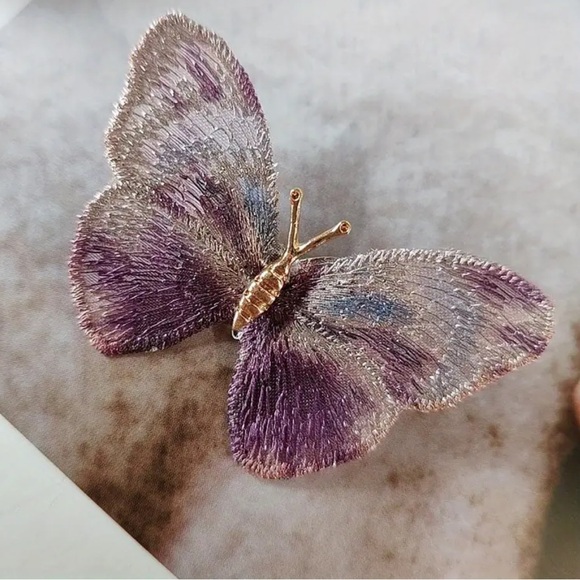 NEW VINTAGE HANDMADE BUTTERFLY DELICATE ELEGANT BOHEMIAN BROOCH PIN - Picture 5 of 5